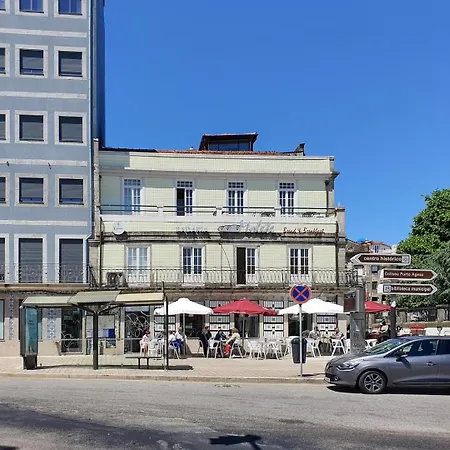 Style In A Pedestrian Quarter In The City's Heart 4* 포르투