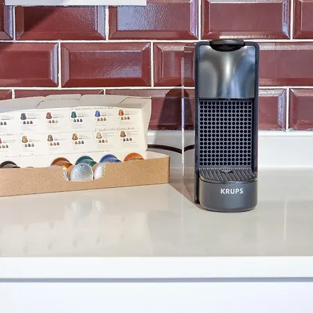 Style In A Pedestrian Quarter In The City's Heart 포르투