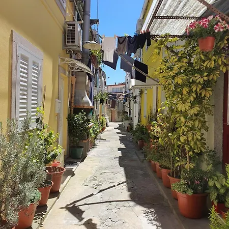 Hébergement de vacances Style In A Pedestrian Quarter In The City's Heart