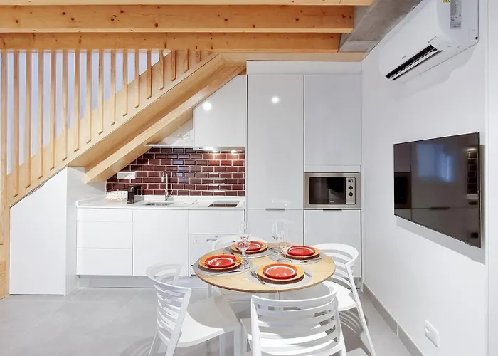 Style In A Pedestrian Quarter In The City's Heart *