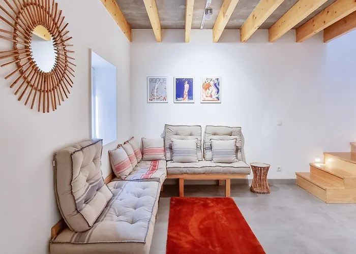 Style In A Pedestrian Quarter In The City's Heart Feriehus Porto