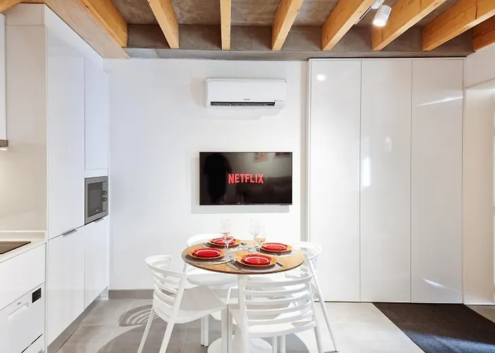 Style In A Pedestrian Quarter In The City's Heart Casa de Férias